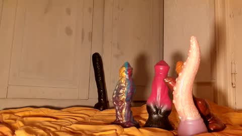 klamstrakur1 online show from October 29, 2025, 2:41 pm