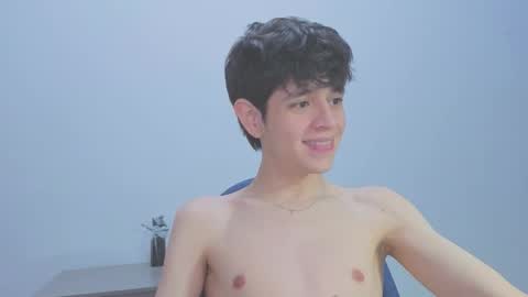 Snapshot of klaus_sunrise chatting on March 19, 2026, 4:38 am klaus online show from March 19, 2026, 4:38 am