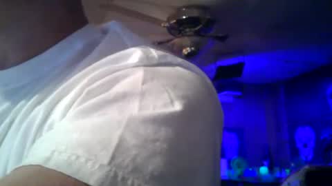 MrKleeen online show from October 2, 2025, 6:42 am