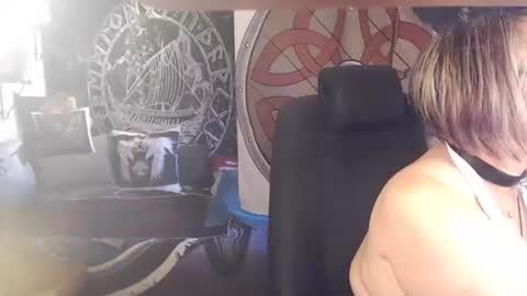 Snapshot of kleiner_teufel chatting on May 10, 2026, 4:01 pm Michelle online show from May 10, 2026, 4:01 pm