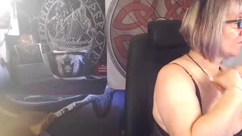 Snapshot of kleiner_teufel chatting on July 6, 2026, 6:10 am Michelle online show from July 6, 2026, 6:10 am