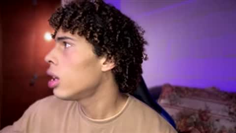 KLEO online show from December 1, 2025, 2:49 am