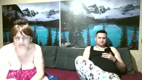 Kleosnow online show from October 31, 2025, 9:05 pm