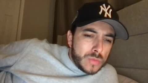 Snapshot of kling12034 chatting on January 5, 2026, 10:35 pm kling12034 online show from January 5, 2026, 10:35 pm