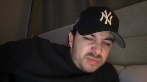 Snapshot of kling12034 chatting on February 3, 2026, 6:22 am kling12034 online show from February 3, 2026, 6:22 am