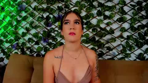 kloe_bella online show from September 9, 2025, 12:59 pm