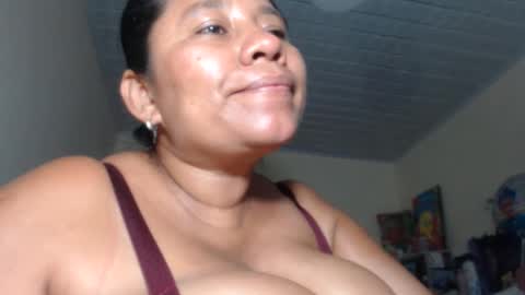 Kloe online show from October 18, 2025, 8:53 pm