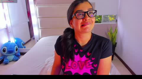 Snapshot of kloeass chatting on December 7, 2024, 12:24 pm SOPHIA RIVERA online show from December 7, 2024, 12:24 pm