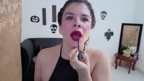 Snapshot of kloewolf chatting on October 30, 2025, 10:16 am Kloe online show from October 30, 2025, 10:16 am