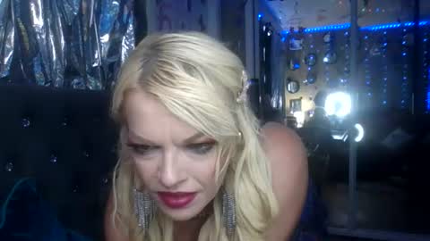 Snapshot of kloiecarter1 chatting on July 1, 2026, 11:04 pm Kloie Kitty online show from July 1, 2026, 11:04 pm