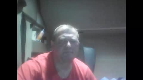 Snapshot of klok8230 chatting on November 17, 2025, 2:34 pm klok8230 online show from November 17, 2025, 2:34 pm