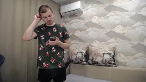 Snapshot of knight_5 chatting on November 30, 2025, 7:34 am Carter. online show from November 30, 2025, 7:34 am