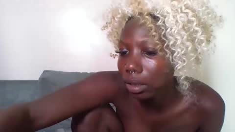 knight_nurse69 online show from October 26, 2025, 6:58 pm