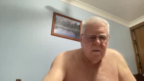 Aussiedude online show from September 27, 2025, 7:46 am