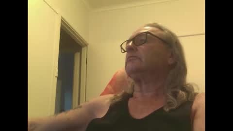 knobout online show from November 30, 2025, 8:29 am