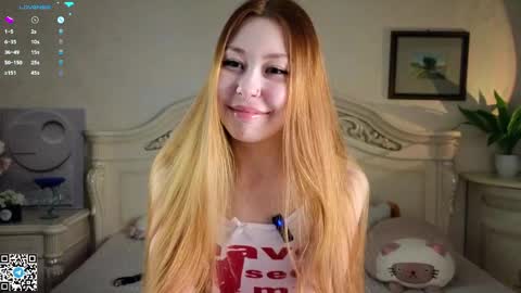 Snapshot of knock_knocks chatting on March 8, 2025, 1:36 pm Sakura Azumi online show from March 8, 2025, 1:36 pm