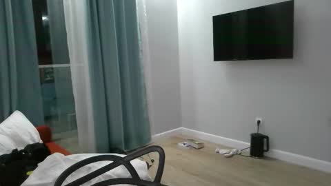 Adam online show from February 4, 2026, 12:05 am