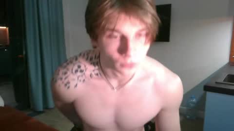 Snapshot of knotsiemens chatting on April 17, 2026, 8:12 pm Adam online show from April 17, 2026, 8:12 pm
