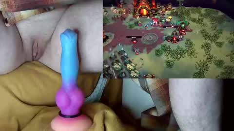 Snapshot of knottedkit chatting on January 7, 2025, 10:32 am knottedkit online show from January 7, 2025, 10:32 am