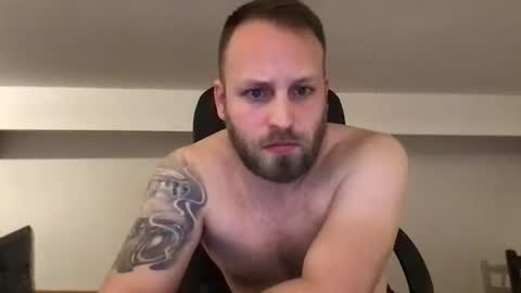 hugo online show from January 22, 2025, 6:52 pm