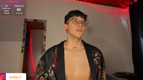 Koddy Independent model online show from November 28, 2025, 4:42 pm