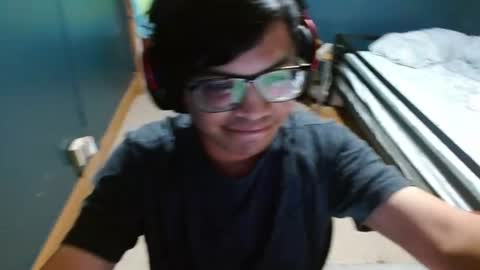Snapshot of kody_shy chatting on August 4, 2026, 6:05 am Kody online show from August 4, 2026, 6:05 am