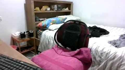 Snapshot of kokluv1 chatting on April 8, 2026, 4:12 am kokluv online show from April 8, 2026, 4:12 am