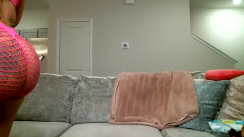 Koko Kwinn online show from February 5, 2025, 5:41 am