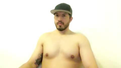 Snapshot of kolombianox chatting on November 9, 2025, 6:23 am kolombianox online show from November 9, 2025, 6:23 am