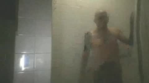 Snapshot of koma_kock_boi chatting on October 26, 2025, 4:18 am koma_kock_boi online show from October 26, 2025, 4:18 am