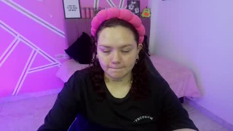 camila online show from April 17, 2026, 5:21 am