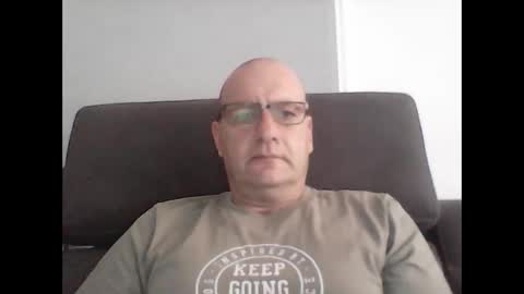 Snapshot of konsty17 chatting on December 10, 2024, 2:48 am konsty17 online show from December 10, 2024, 2:48 am