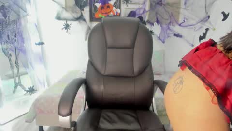 Koraline online show from October 31, 2025, 9:05 pm