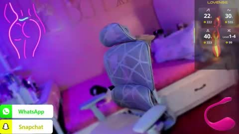 MISS ALICIA online show from November 8, 2025, 2:56 am