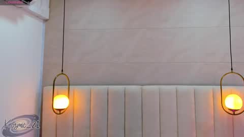 K O S M I C online show from December 18, 2025, 12:44 pm