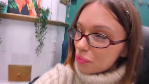 kossie_ online show from December 8, 2024, 2:30 pm