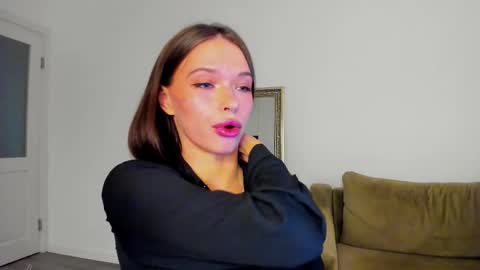 kossie_ online show from November 4, 2025, 9:58 pm