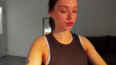 kossie_ online show from November 23, 2025, 8:30 pm