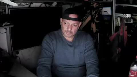 Kosta online show from November 2, 2025, 3:36 pm