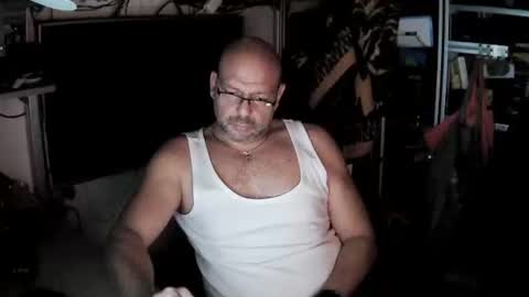 Kosta online show from November 3, 2025, 5:25 pm