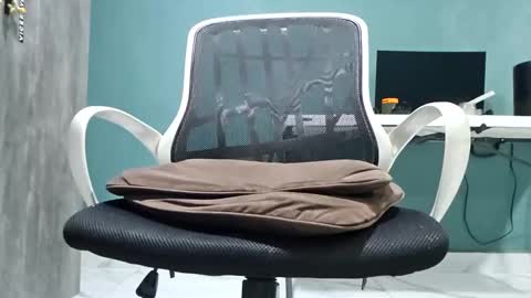 Koto Bombon online show from March 10, 2026, 10:48 pm