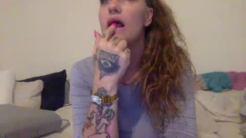 Snapshot of koyoteej chatting on January 18, 2025, 10:39 pm koyoteej online show from January 18, 2025, 10:39 pm