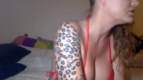 Snapshot of koyoteej chatting on March 9, 2025, 12:42 am koyoteej online show from March 9, 2025, 12:42 am