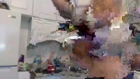 koyoteej online show from February 25, 2026, 6:39 pm