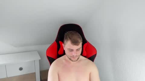 Snapshot of kozik1992 chatting on February 9, 2025, 7:49 am Bartek online show from February 9, 2025, 7:49 am