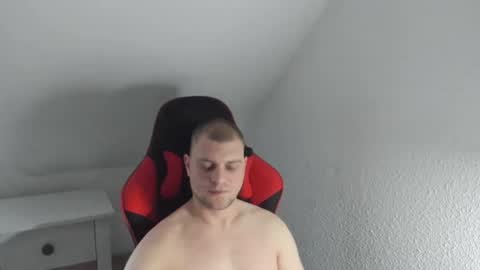 Snapshot of kozik1992 chatting on February 27, 2025, 7:01 am Bartek online show from February 27, 2025, 7:01 am