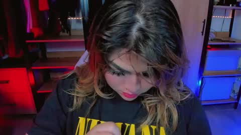 Khloe online show from December 18, 2025, 1:22 am