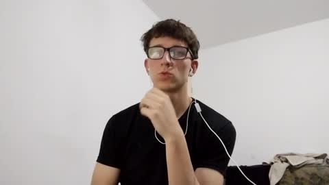 Snapshot of kpo10 chatting on December 22, 2024, 9:11 am Facu online show from December 22, 2024, 9:11 am