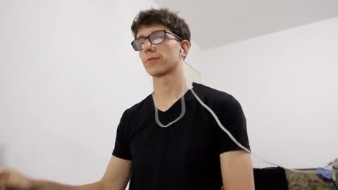 Snapshot of kpo10 chatting on December 28, 2024, 11:30 am Facu online show from December 28, 2024, 11:30 am