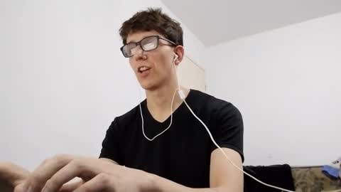 Snapshot of kpo10 chatting on December 30, 2024, 10:01 pm Facu online show from December 30, 2024, 10:01 pm